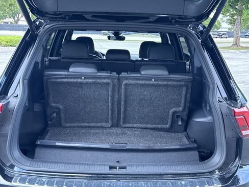 Used 2024 Volkswagen Tiguan SE R-Line FWD image 25