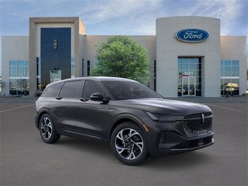 New 2026 Lincoln Nautilus Premier w/ Jet Appearance Package image 7