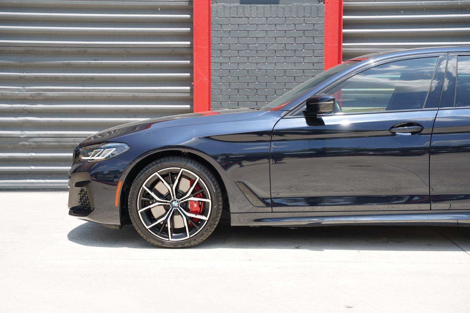 Used 2023 BMW 540i w/ M Sport Package RWD image 8