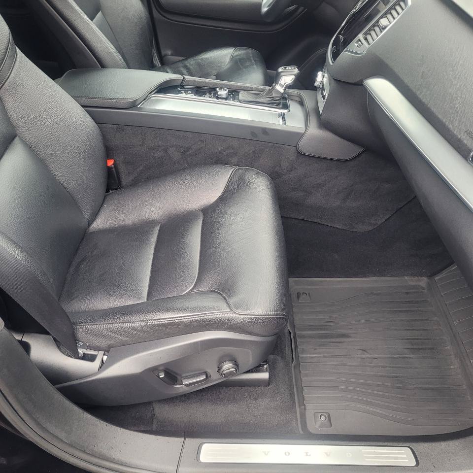 Used 2016 Volvo XC90 T5 Momentum AWD/4WD image 27