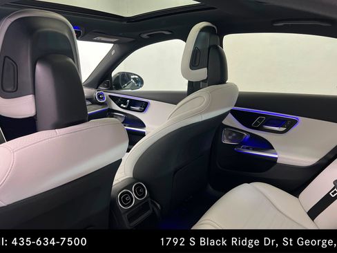 Used 2025 Mercedes-Benz C 300 4MATIC Sedan image 19