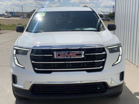Used 2025 GMC Acadia Elevation AWD/4WD image 2
