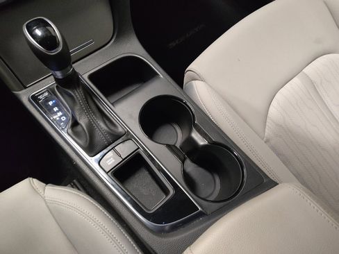Used 2016 Hyundai Sonata SE image 26