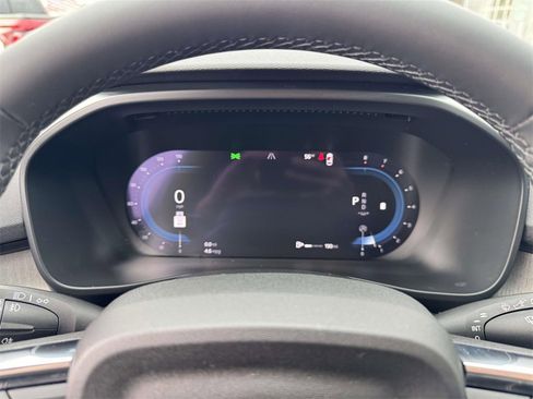 Certified 2023 Volvo XC40 B5 Plus w/ Driver Assist Package image 24