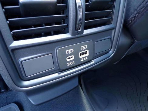 Certified 2025 Subaru Forester Premium image 14