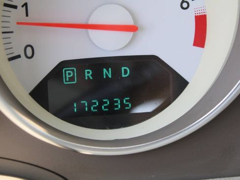 Used 2009 Dodge Caliber SXT FWD image 21