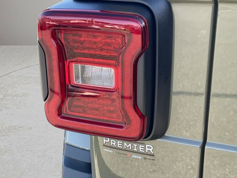 New 2025 Jeep Wrangler Unlimited Rubicon 392 image 9