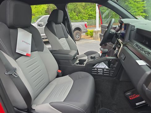 New 2026 Toyota Tacoma TRD Off-Road AWD/4WD image 10
