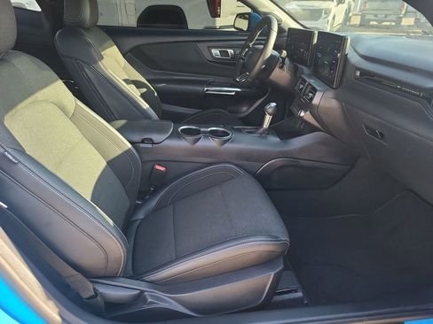 Used 2024 Ford Mustang Coupe image 24