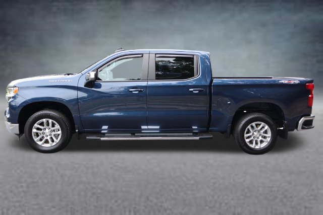 Used 2023 Chevrolet Silverado 1500 LT AWD/4WD image 4