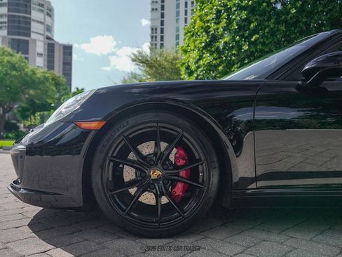 Used 2017 Porsche 911 Carrera S image 4