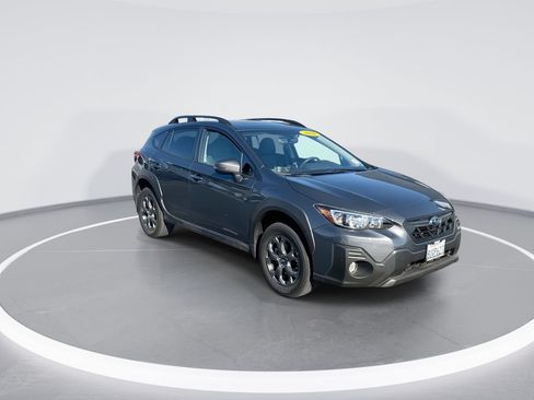 Used 2021 Subaru Crosstrek 2.5i Sport w/ Moonroof Package AWD/4WD image 2