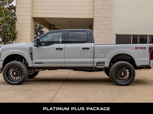 Used 2026 Ford F250 Platinum w/ Platinum Plus Package image 6