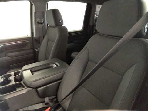 Used 2024 GMC Sierra 2500 SLE image 28