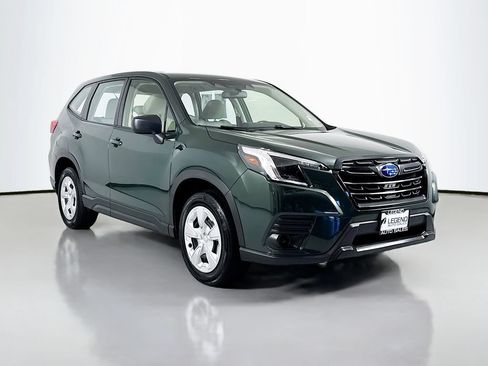 Used 2023 Subaru Forester AWD/4WD image 4