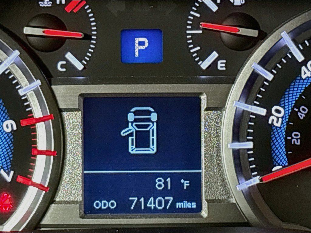 Used 2018 Toyota 4Runner Limited AWD/4WD image 19
