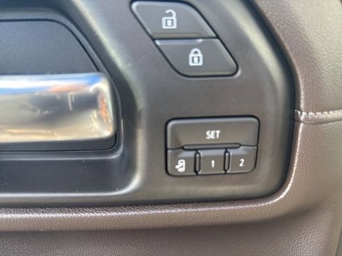 Used 2020 Chevrolet Silverado 2500 LTZ w/ LTZ Plus Package image 10