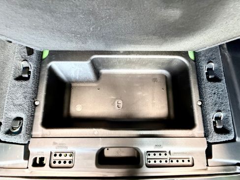 Certified 2025 Jeep Wrangler Unlimited Rubicon AWD/4WD image 6