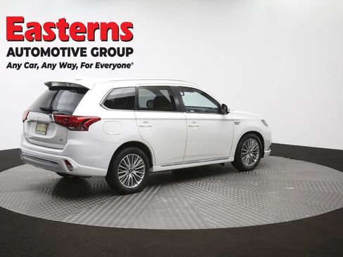 Used 2020 Mitsubishi Outlander SEL AWD/4WD image 41