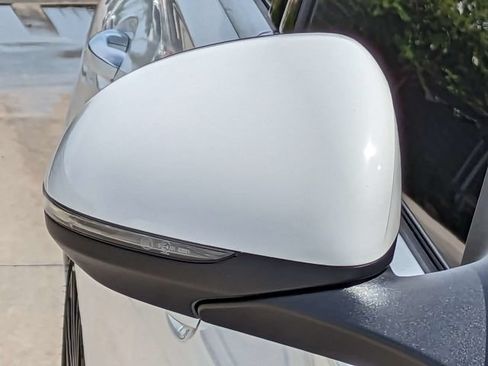 Used 2023 Mercedes-Benz C 300 Sedan image 13