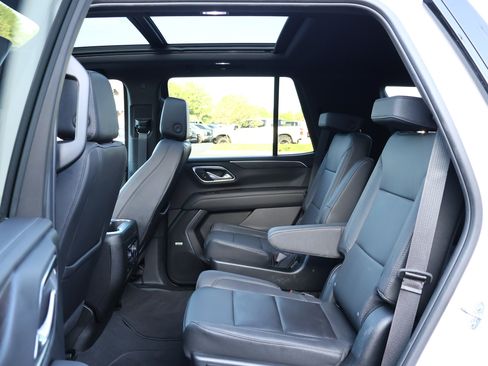 Used 2023 Chevrolet Tahoe Z71 w/ Z71 Off-Road Package AWD/4WD image 25