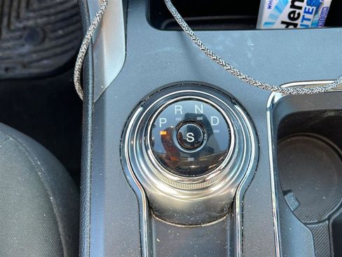 Used 2020 Ford Fusion SE image 8