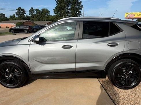 Used 2024 Buick Encore GX Sport Touring w/ Comfort Package FWD image 4