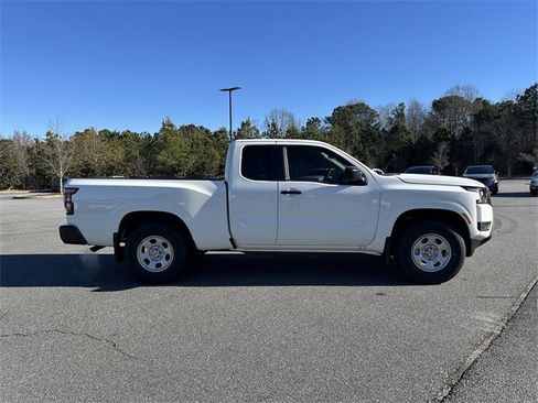 New 2026 Nissan Frontier S image 9