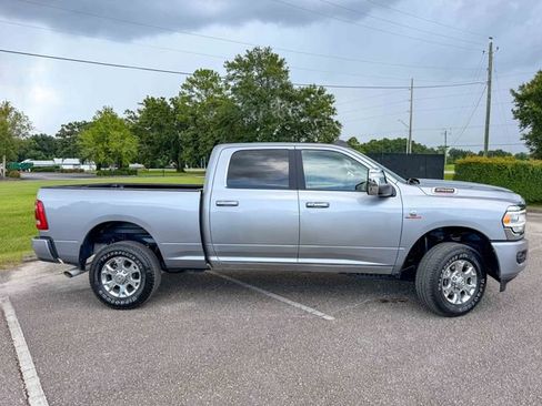 Used 2024 RAM 2500 Laramie w/ Safety Group AWD/4WD image 2