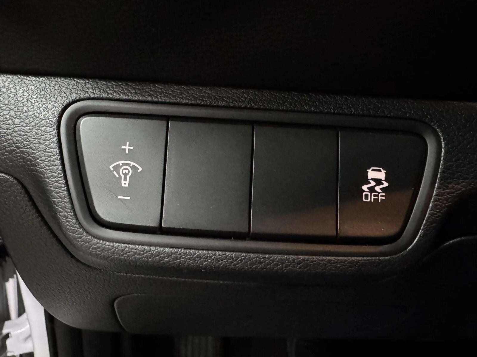 Used 2024 Kia Forte LXS FWD image 26