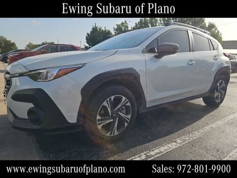 Used 2025 Subaru Crosstrek 2.5i Premium w/ Crosstrek Mirror Package AWD/4WD image 2