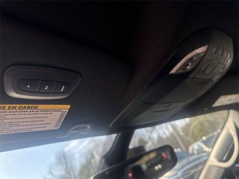 New 2026 Chrysler Pacifica Select image 28