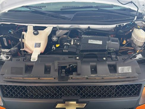 Used 2017 Chevrolet Express 3500 LS image 45