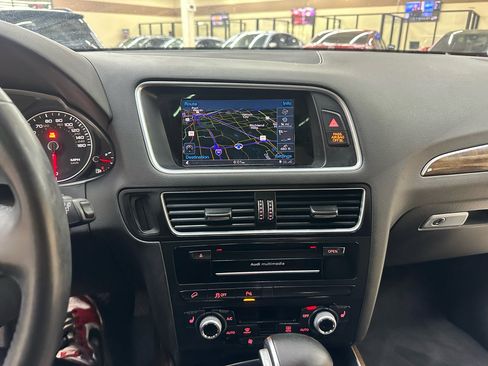 Used 2017 Audi Q5 2.0T Premium image 23