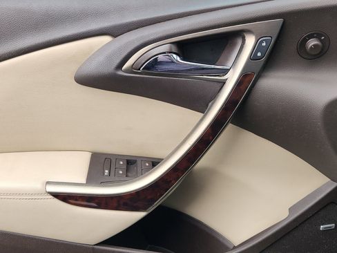 Used 2013 Buick Verano Leather image 27