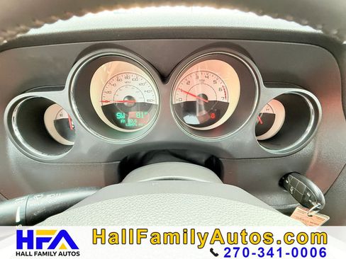 Used 2014 Dodge Challenger R/T image 18