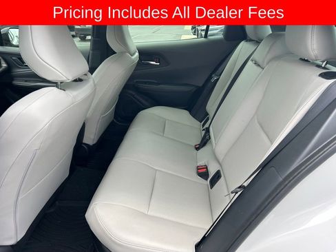 Used 2024 Toyota Prius XLE FWD image 12