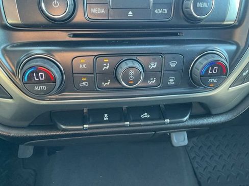 Used 2018 Chevrolet Silverado 1500 LT w/ All Star Edition AWD/4WD image 6