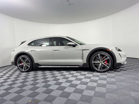 Certified 2023 Porsche Taycan 4S AWD/4WD image 8