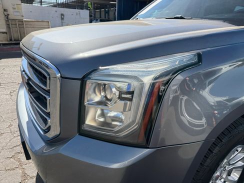 Used 2020 GMC Yukon XL SLT AWD/4WD image 9