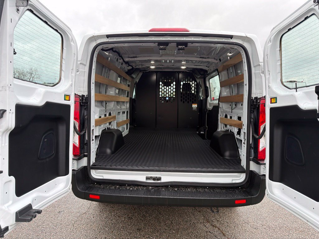 Used 2025 Ford Transit 250 Low Roof w/ Exterior Upgrade Package RWD image 32