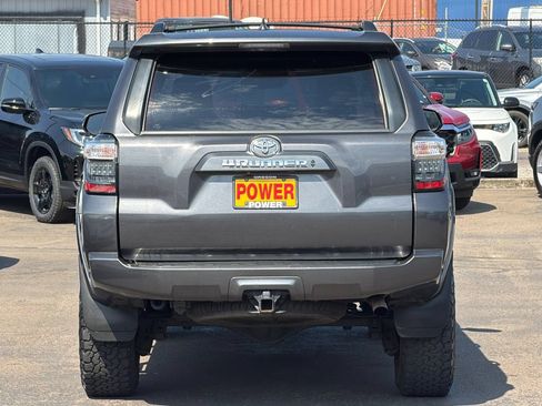 Used 2020 Toyota 4Runner SR5 Premium w/ Moonroof Package AWD/4WD image 4