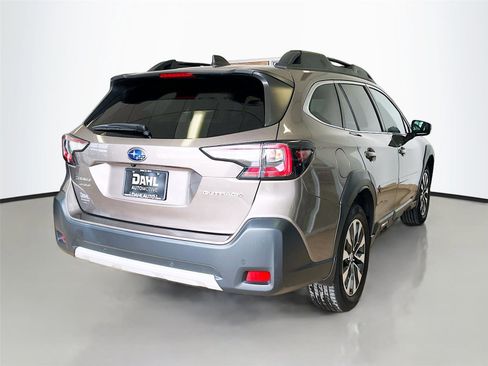 Used 2023 Subaru Outback Limited image 38