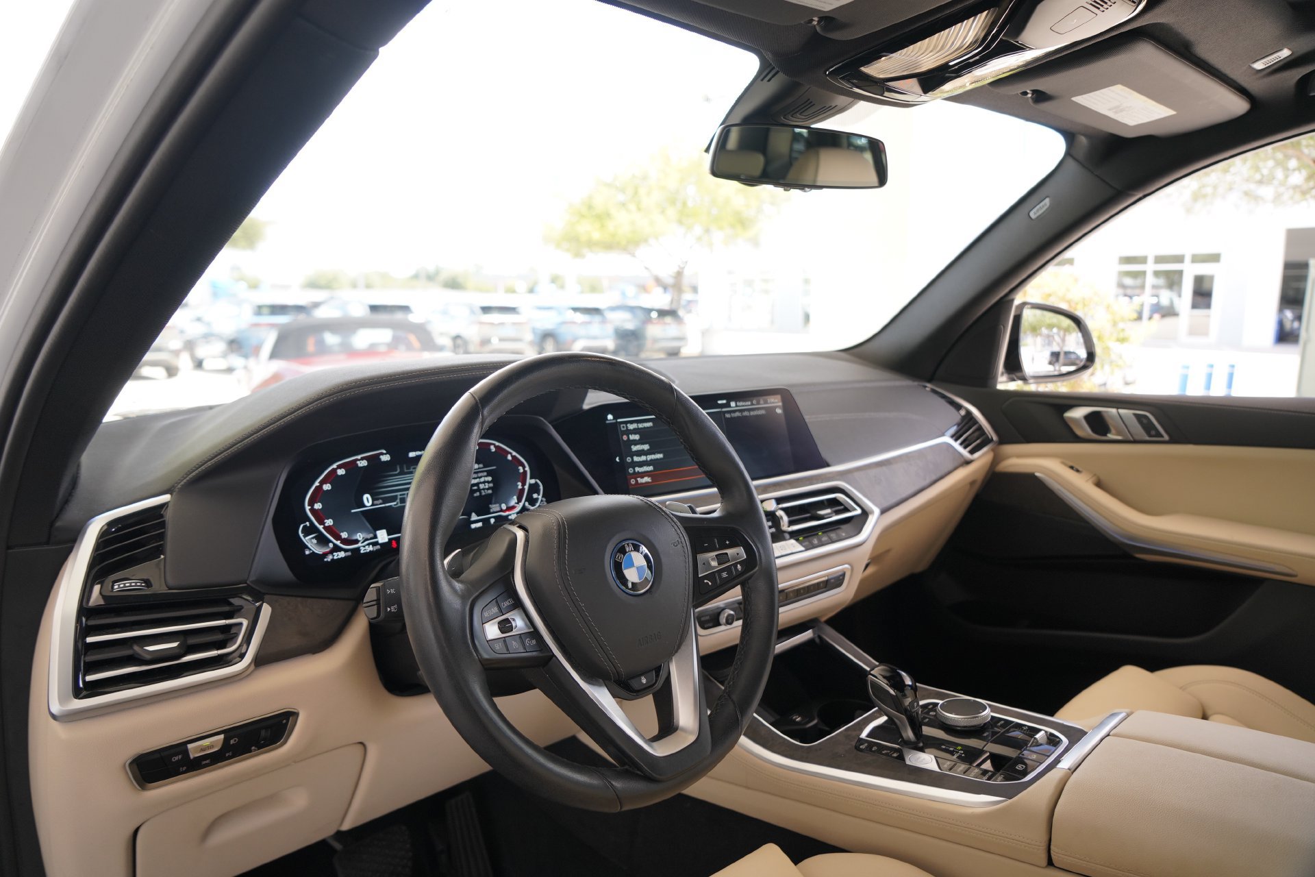 Used 2022 BMW X5 xDrive45e w/ Premium Package AWD/4WD image 9