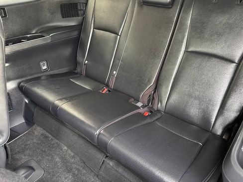 Used 2024 Toyota Grand Highlander Limited image 14