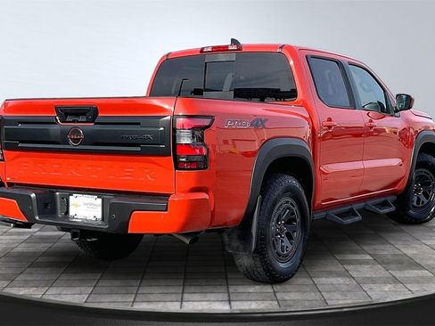 Used 2025 Nissan Frontier PRO-4X w/ Tow Package image 2