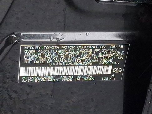 Used 2018 Lexus IS 300 300 w/ Comfort Package image 29