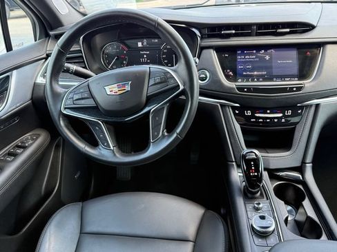 Used 2024 Cadillac XT5 Premium Luxury AWD/4WD image 8