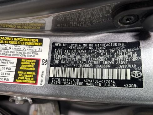 Used 2018 Toyota Camry XLE FWD image 34