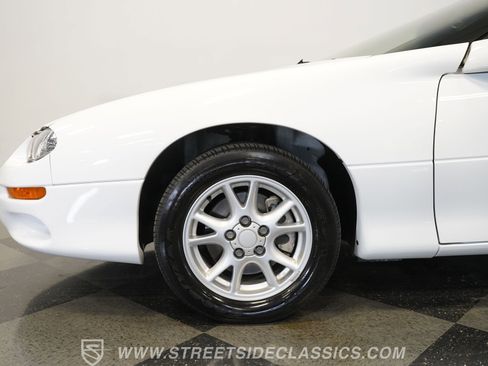 Used 2001 Chevrolet Camaro Z28 w/ Preferred Equipment Group image 16